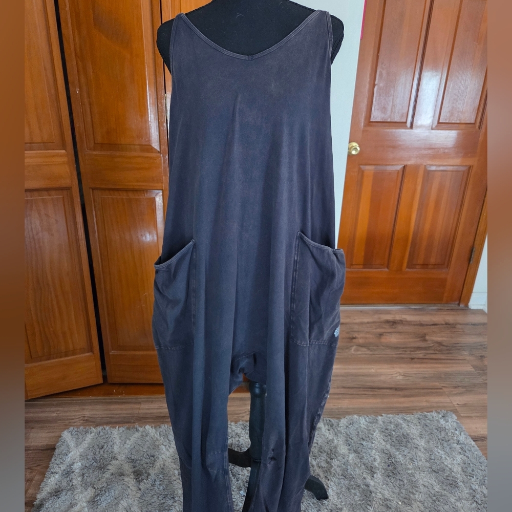 FREE PEOPLE- Black Women's Jumpsui with Pockets